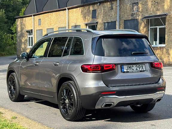 Mercedes-Benz GLB200 10 of 24