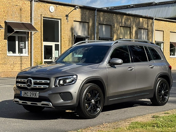 Mercedes-Benz GLB200 12 of 24