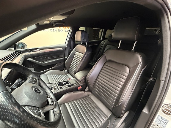 Volkswagen Passat Alltrack 14 of 18
