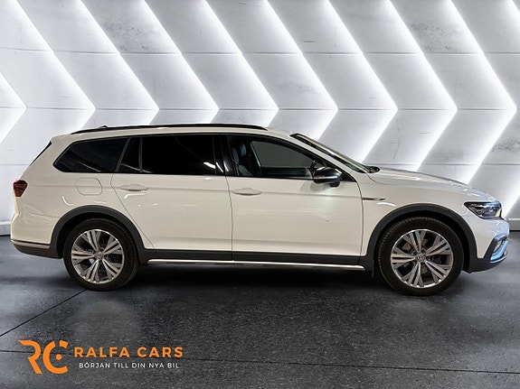 Volkswagen Passat Alltrack 6 of 18