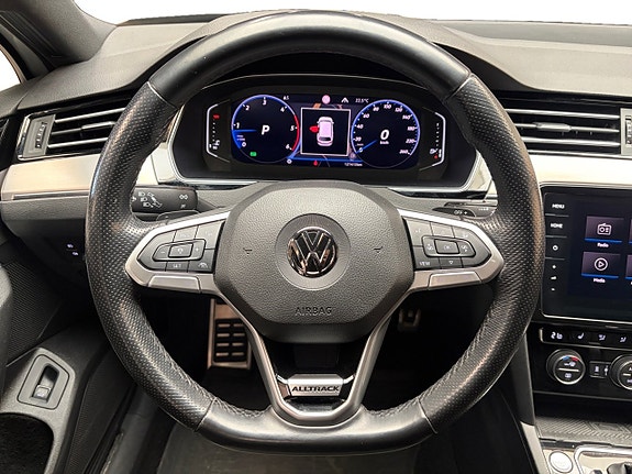 Volkswagen Passat Alltrack 11 of 18