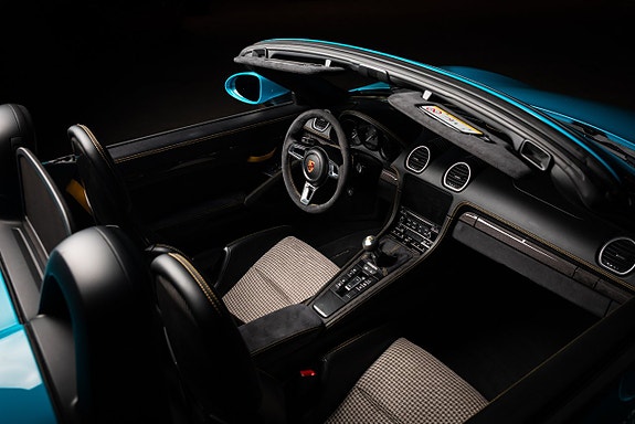 Porsche 718 Spyder 15 of 30