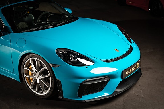 Porsche 718 Spyder 10 of 30