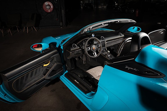 Porsche 718 Spyder 18 of 30