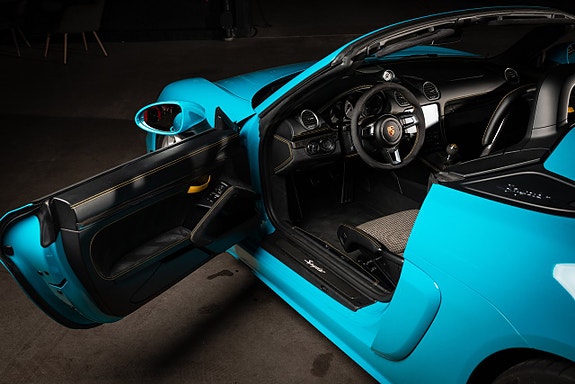 Porsche 718 Spyder 11 of 30