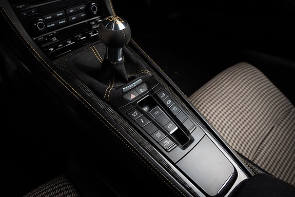 Porsche 718 Spyder 22 of 30