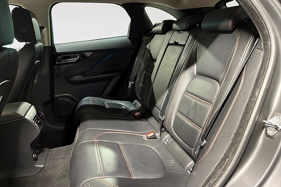 Jaguar F-PACE 14 of 18