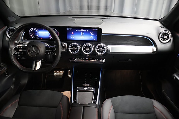 Mercedes-Benz GLB220 d 18 of 26