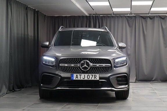 Mercedes-Benz GLB220 d 3 of 26
