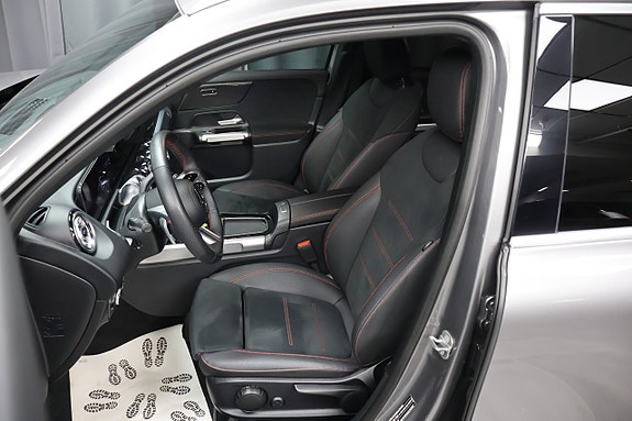 Mercedes-Benz GLB220 d 11 of 26