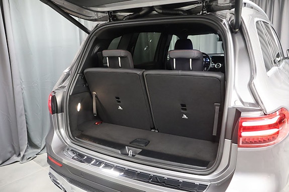 Mercedes-Benz GLB220 d 14 of 26