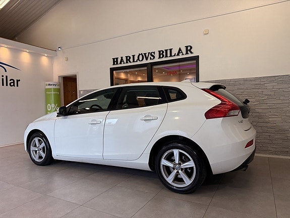 Volvo V40 5 of 15