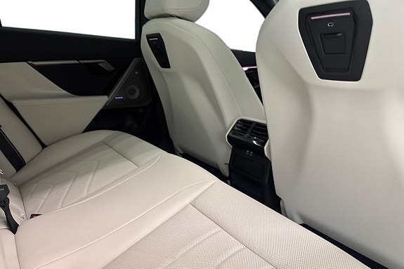 BMW 530e 7 of 20