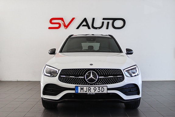 Mercedes-Benz GLC200 2 of 20
