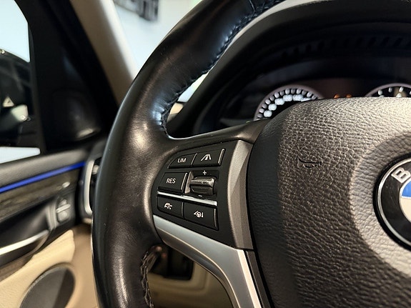 BMW X5 25 of 30