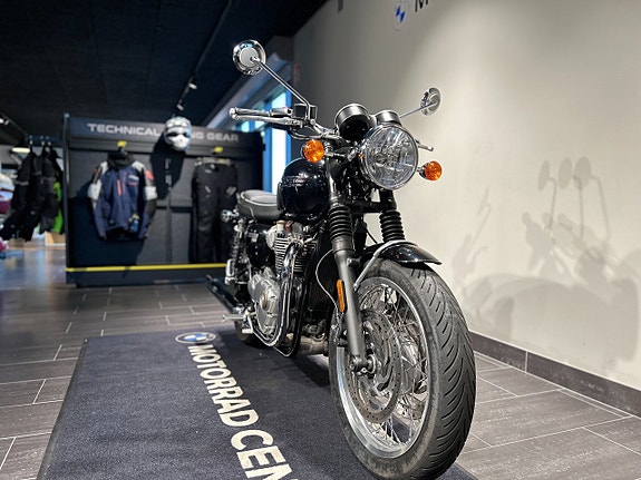 Triumph Bonneville T120 / Vindruta & Pakethållare medföljer 3 of 18