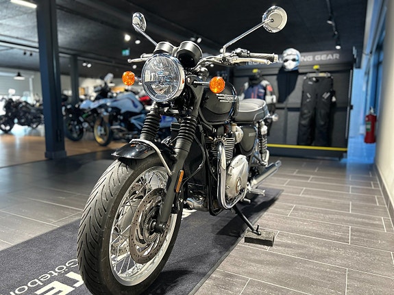 Triumph Bonneville T120 / Vindruta & Pakethållare medföljer 5 of 18
