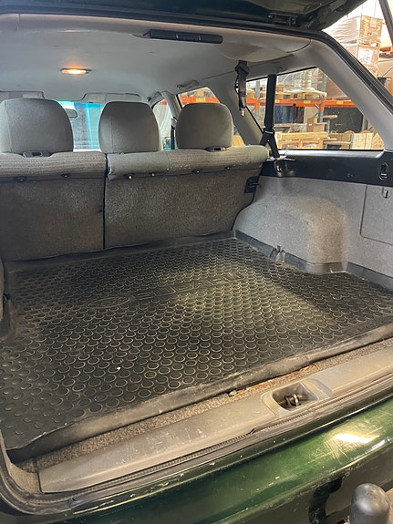 Subaru Legacy 12 of 13