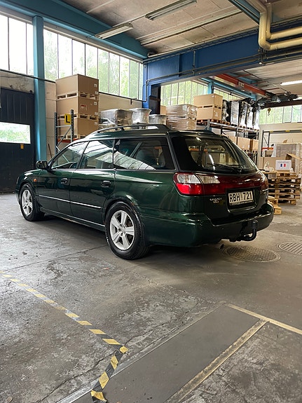 Subaru Legacy 4 of 13