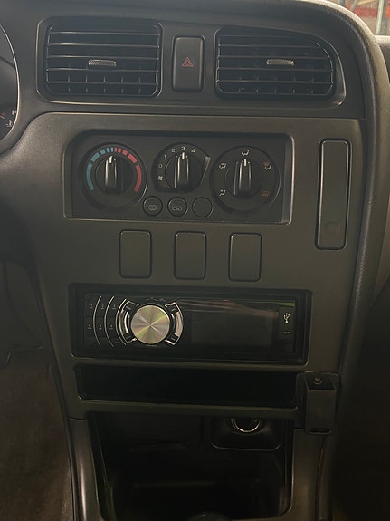Subaru Legacy 10 of 13