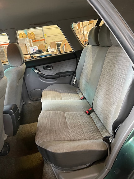 Subaru Legacy 11 of 13