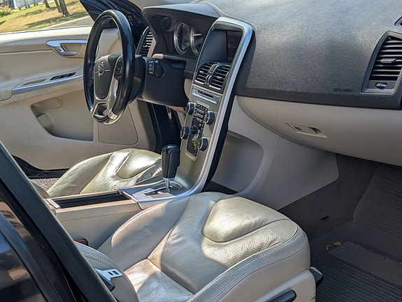 Volvo XC60 12 of 13