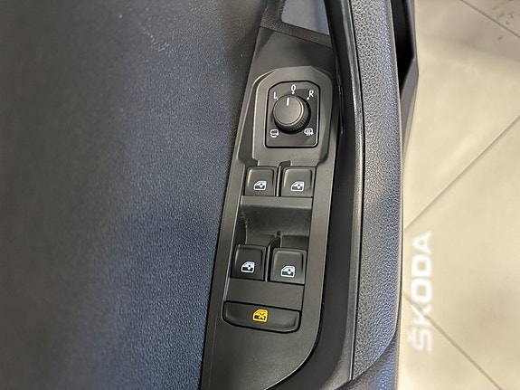 Skoda Karoq 12 of 23