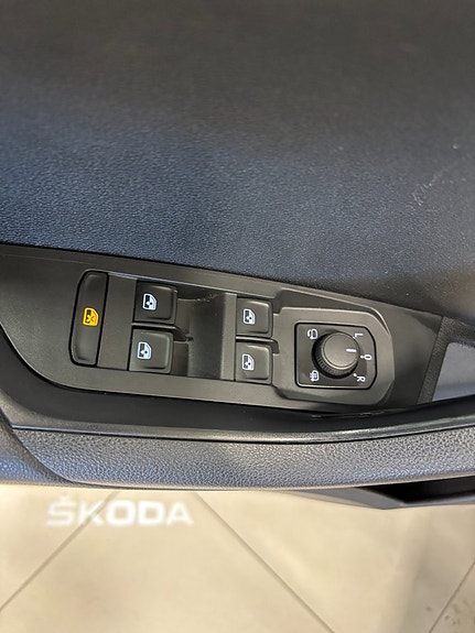 Skoda Karoq 12 of 22