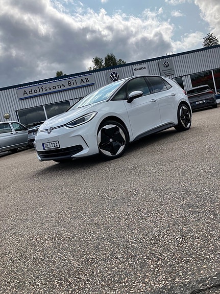 Volkswagen ID.3 4 of 30