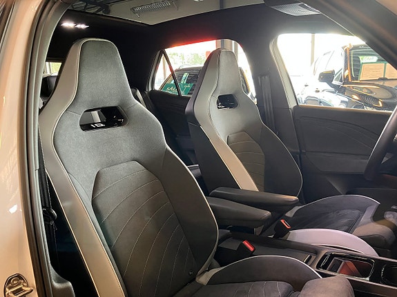 Volkswagen ID.3 17 of 30
