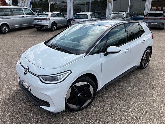 Volkswagen ID.3 3 of 30