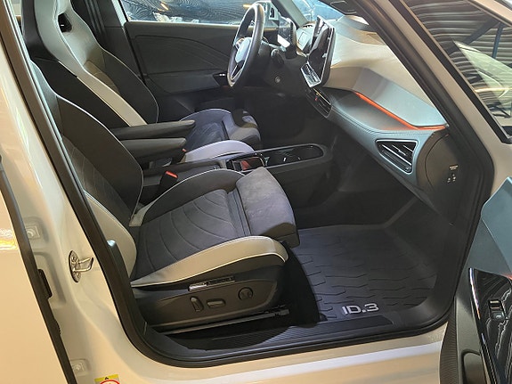 Volkswagen ID.3 18 of 30