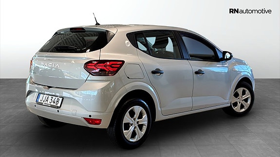 Dacia Sandero 2 of 23