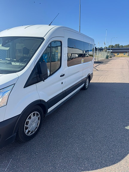 Ford Transit 3 of 7