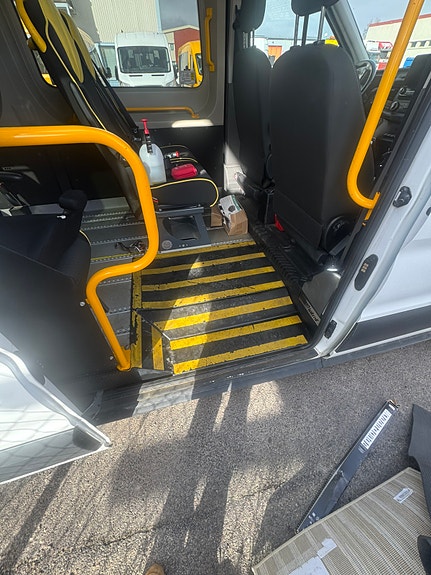 Ford Transit 5 of 7