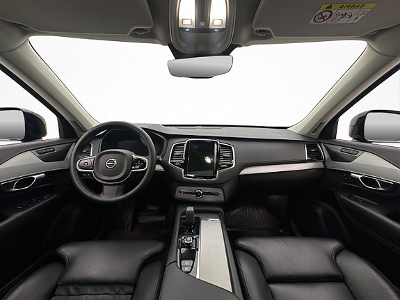 Volvo XC90 15 of 30