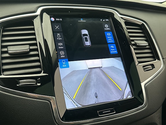 Volvo XC90 18 of 30