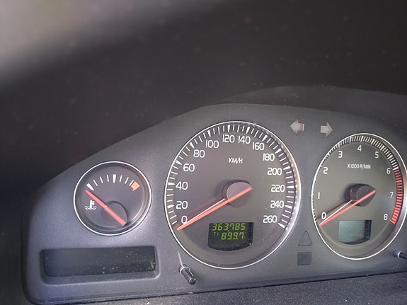 Volvo V70 6 of 6