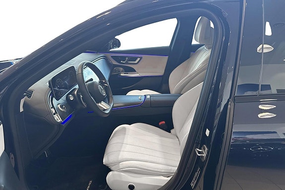 Mercedes-Benz E300 de 12 of 19
