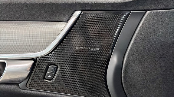 Volvo V90 20 of 23
