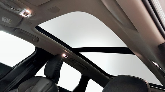 Volvo V90 13 of 23