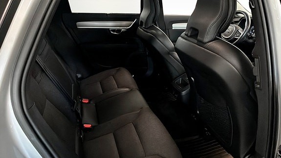 Volvo V90 5 of 23