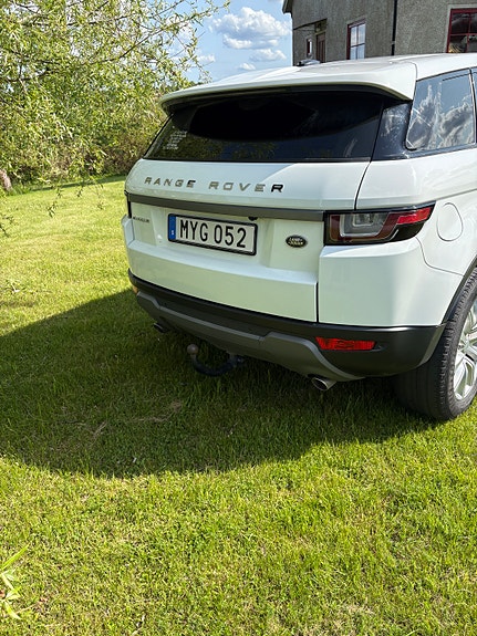 Land Rover Range Rover Evoque 3 of 3
