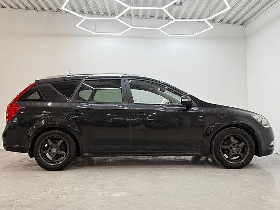 Kia Ceed 4 of 27