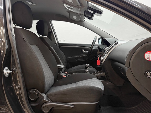 Kia Ceed 14 of 27