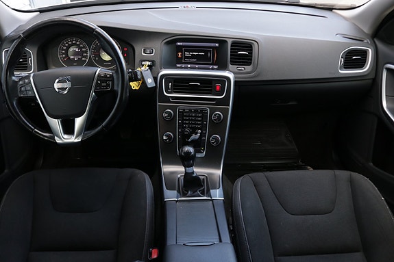 Volvo V60 5 of 14