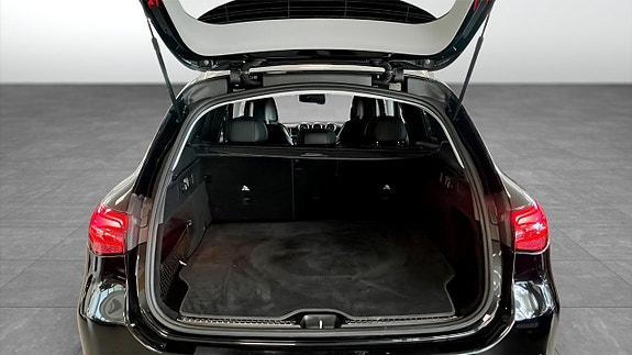 Mercedes-Benz GLC300 de 10 of 26