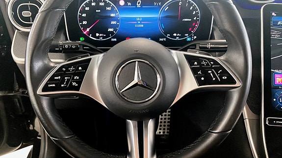 Mercedes-Benz GLC300 de 14 of 26