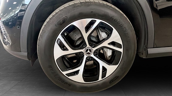 Mercedes-Benz GLC300 de 9 of 26
