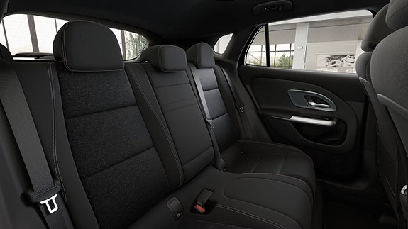 Mercedes-Benz GLA250+ 8 of 9